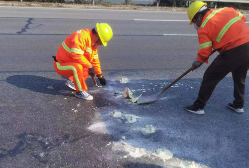 略阳公路下沉注浆加固